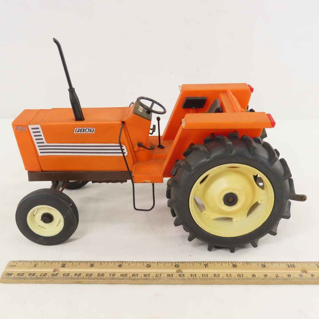 Forma-Plast Italian Fiat 780 Tractor 1/13 Plastic - 2