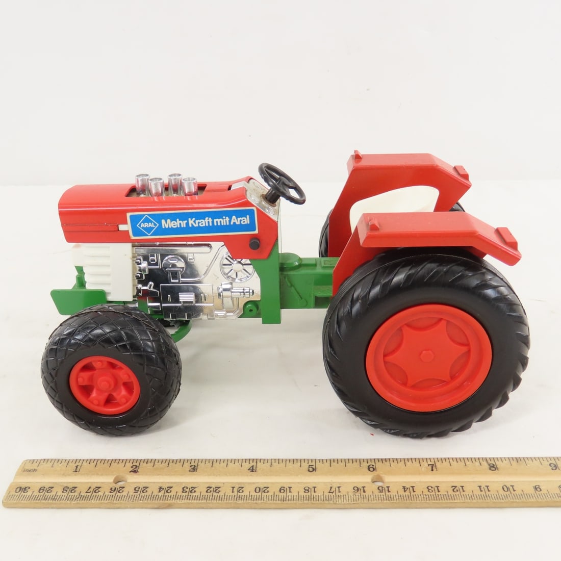 Bull W. Germany Massey Ferguson Tractor - 2