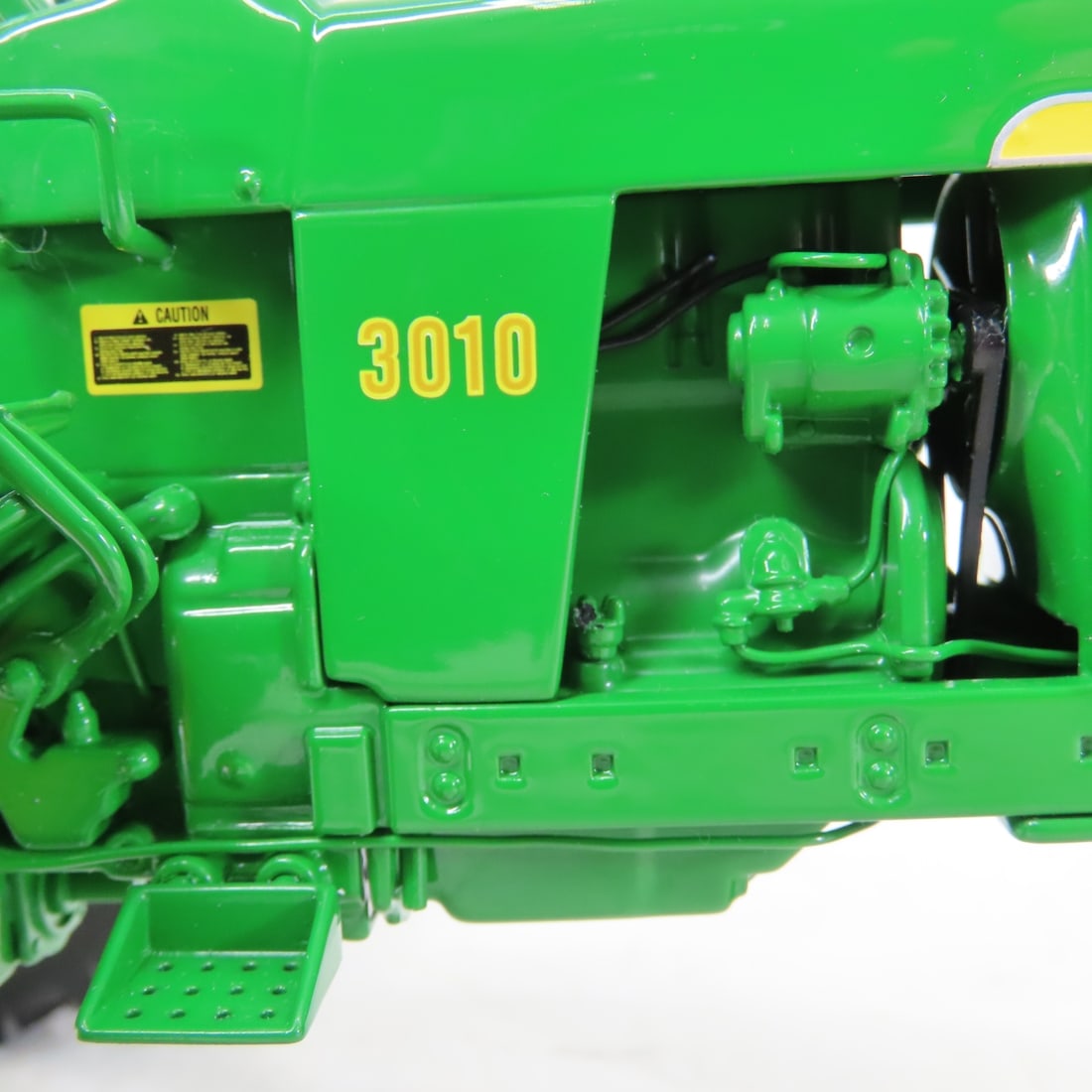ERTL Precision Classics J Deere 3010 Tractor - 12