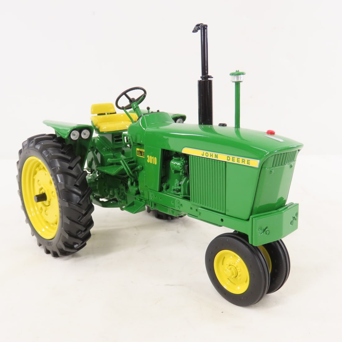 ERTL Precision Classics J Deere 3010 Tractor - 7