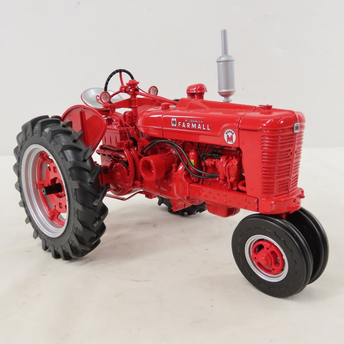 ERTL Precision Series Farmall Super M Tractor - 7