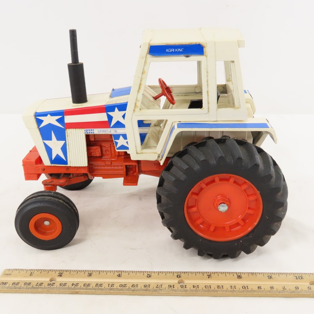 2 Case Agri King Spirit of '76 Tractors - 2