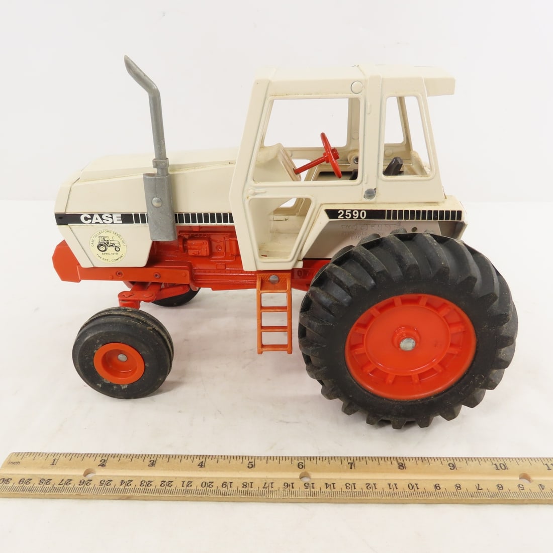 ERTL CASE 2590 Tractor #269 with box - 2