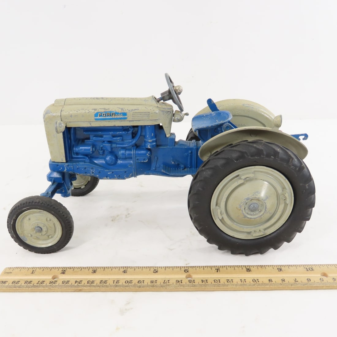 2 Vintage Diecast Ford 4000 & 1 4600 Tractors - 2