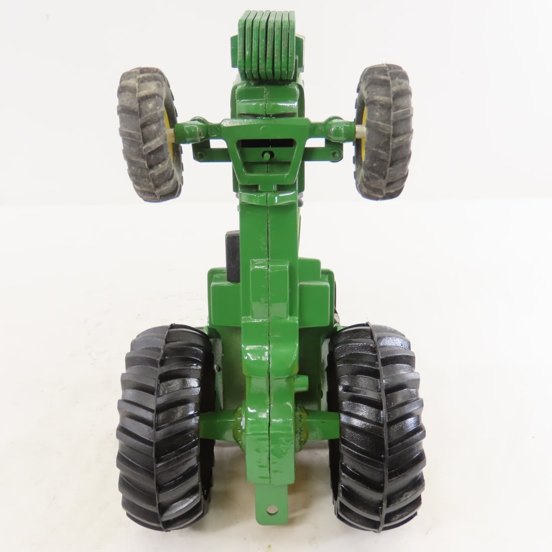 ERTL John Deere 4240, 440, & 4640 Tractors w/cabs - 7