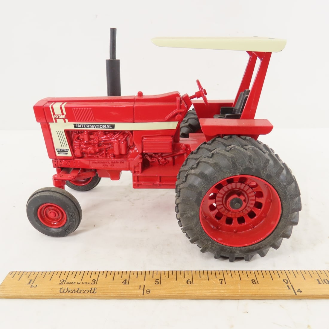 ERTL International Hydro 100 ROPS Special Edition - 2