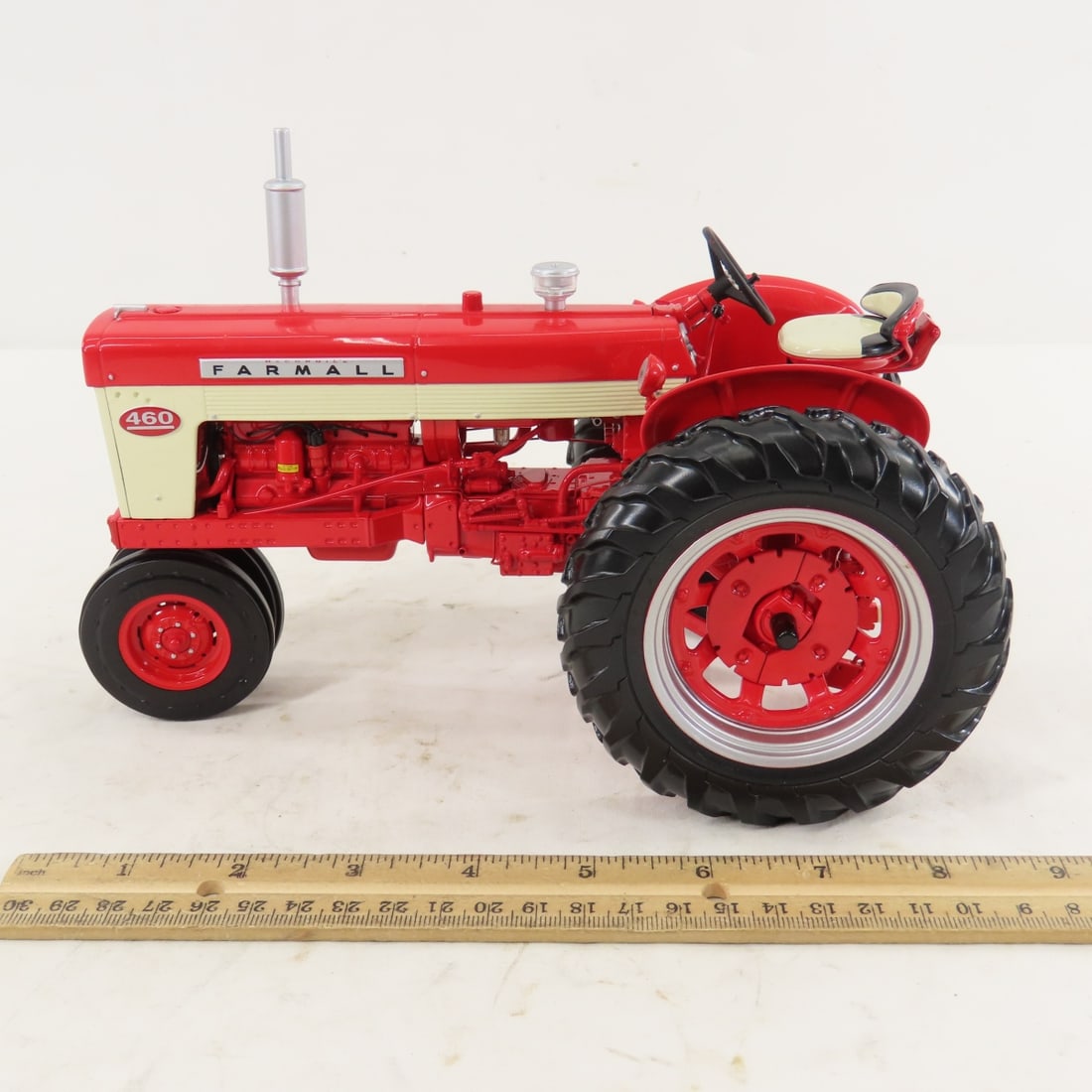 ERTL Precision McCormick Farmall 460 Tractor w/box - 2