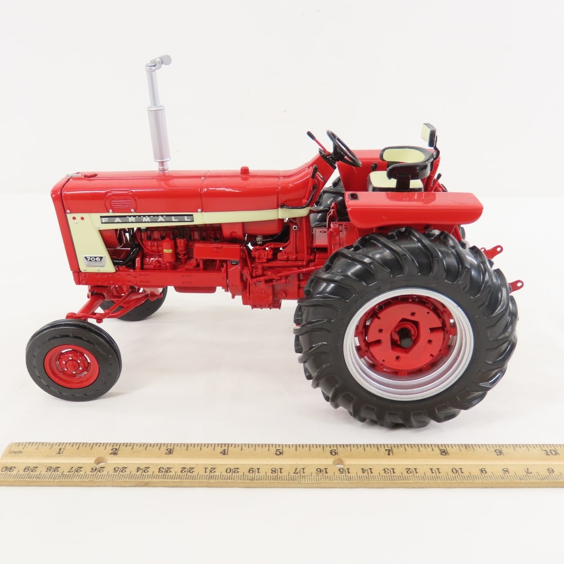 ERTL Precision Series Farmall 706 Tractor w/box - 2