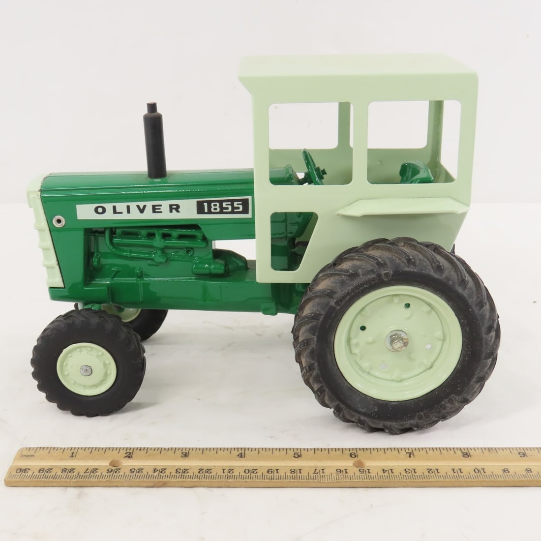 ERTL Oliver 1855 Tractor with cab 1/16 diecast - 2