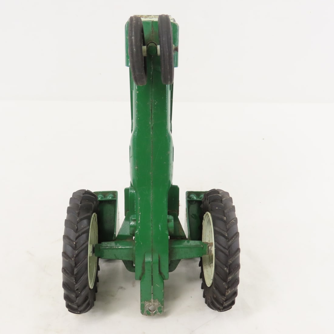 3 Vintage ERTL Oliver 1850 Tractors, 1 wide front - 7