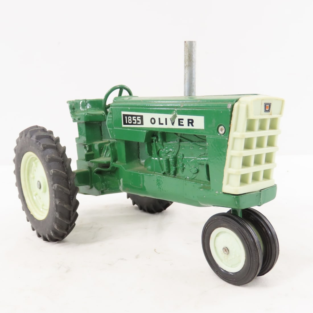 Vintage ERTL Oliver 1850 Wide & Narrow Tractors - 7