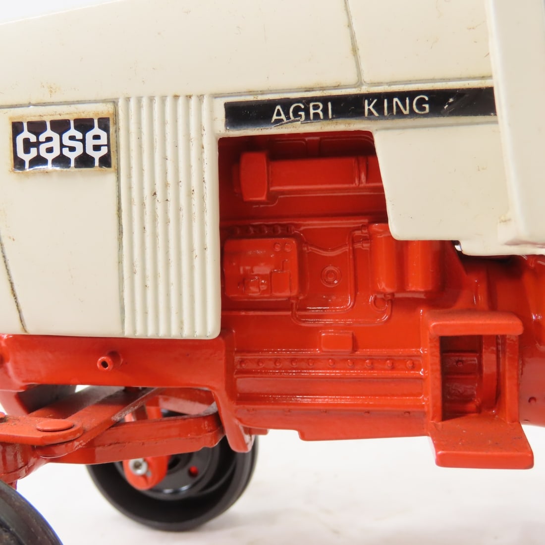 ERTL CASE Agri King Tractor with cab - 12