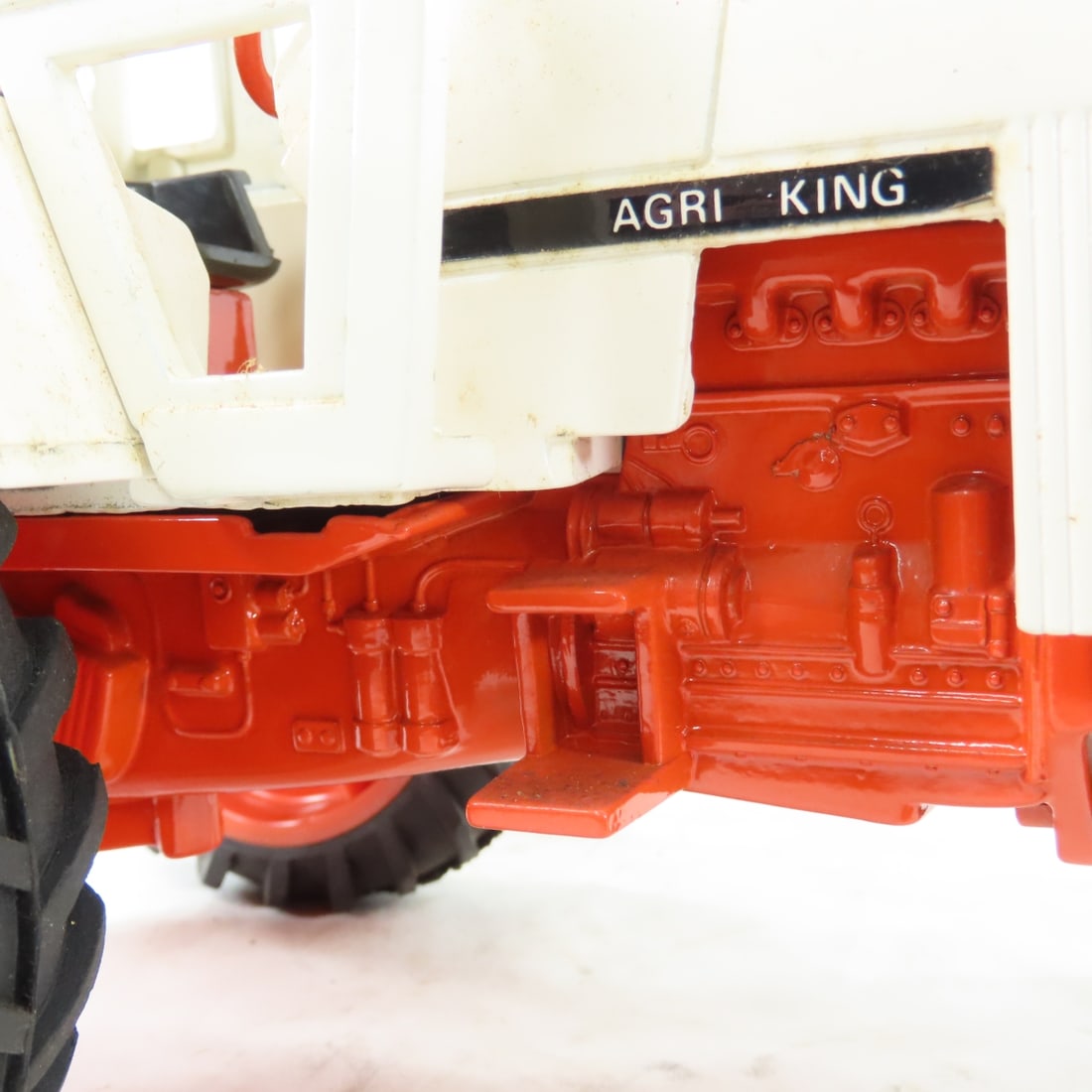ERTL CASE Agri King Tractor with cab - 14