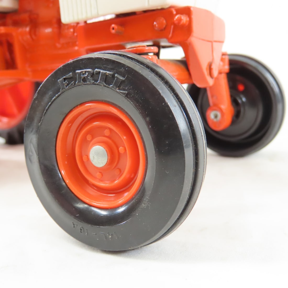 ERTL CASE Agri King Tractor with cab - 15
