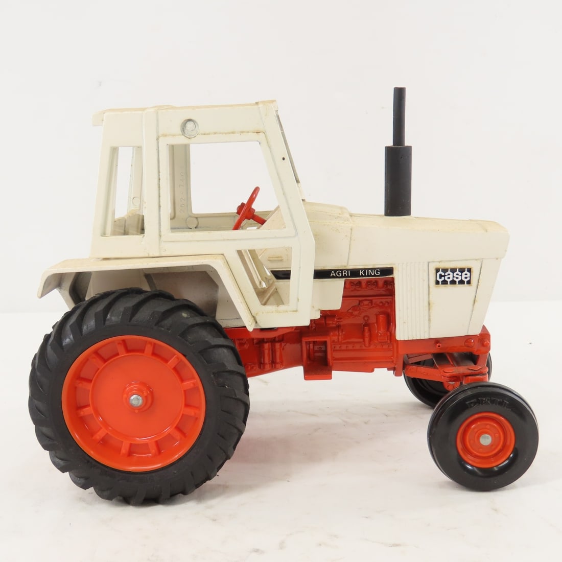 ERTL CASE Agri King Tractor with cab - 6