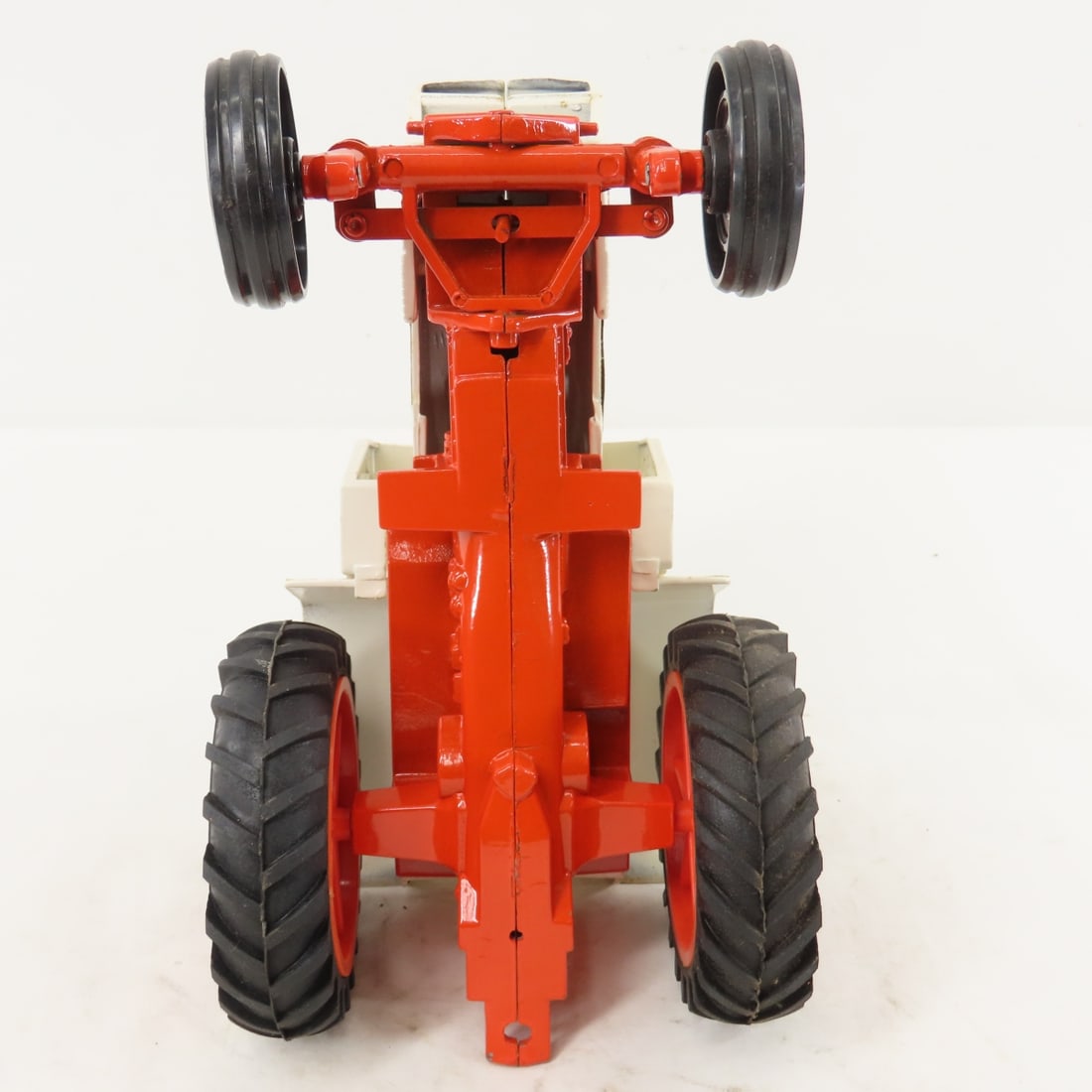 ERTL CASE Agri King Tractor with cab - 9