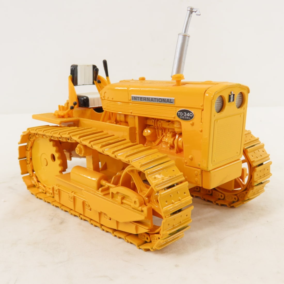 ERTL International TD-340 Crawler 1995 Toy Truck'n - 7