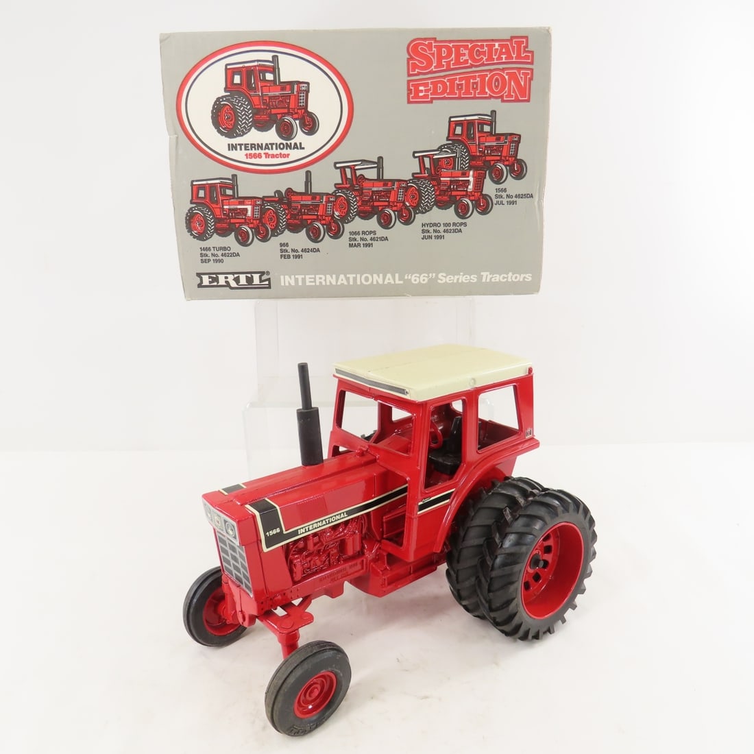 ERTL International 1566 Tractor Special Edition: ERTL International 1566 Tractor Special Edition - 1/16 diecast with box. Stock No 4625, LOT SIZE: 12x9x8" 4 LBS All information and photos are intended to be as accurate as possible, but errors