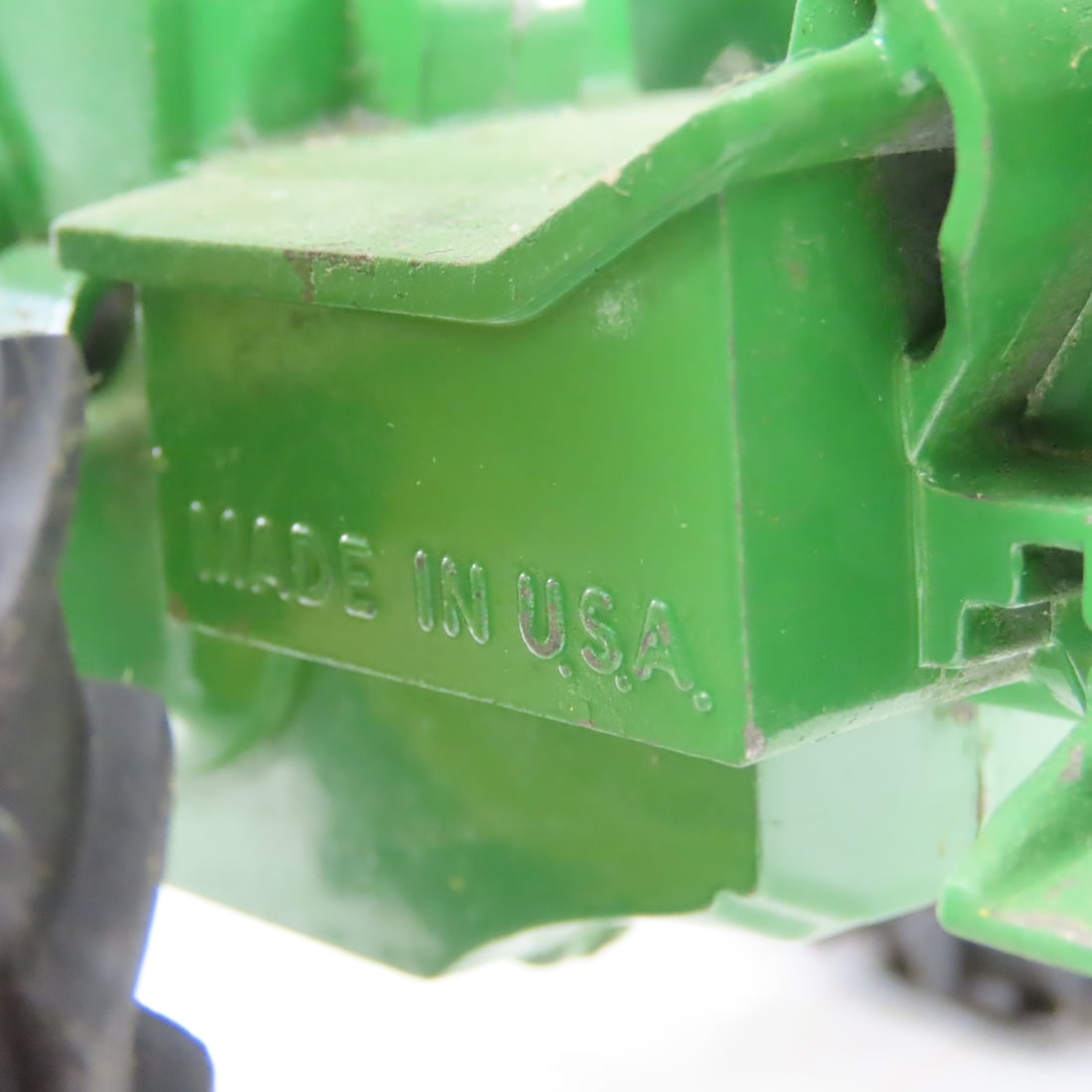 ERTL Custom Flatbed Semi & 2 John Deere Tractors - 15