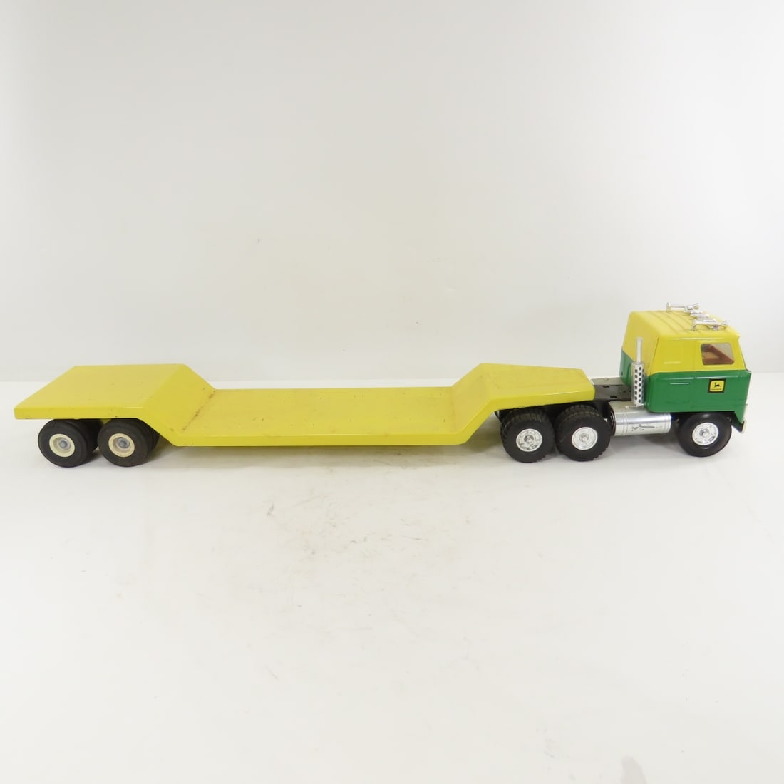 ERTL Custom Flatbed Semi & 2 John Deere Tractors - 4