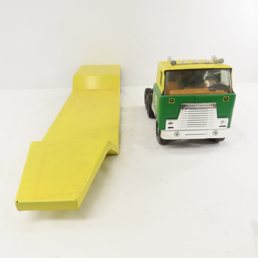 ERTL Custom Flatbed Semi & 2 John Deere Tractors - 5