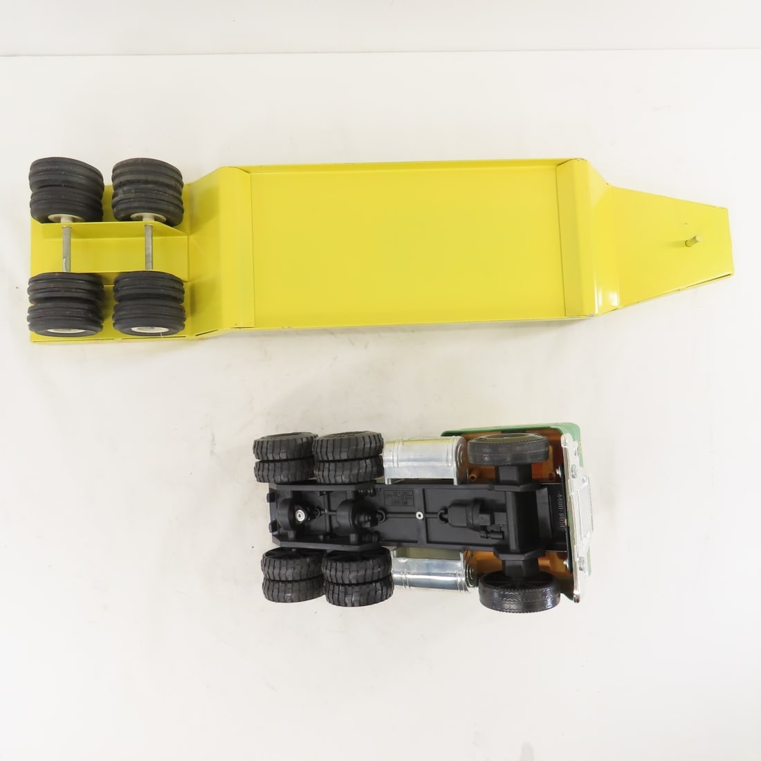 ERTL Custom Flatbed Semi & 2 John Deere Tractors - 6
