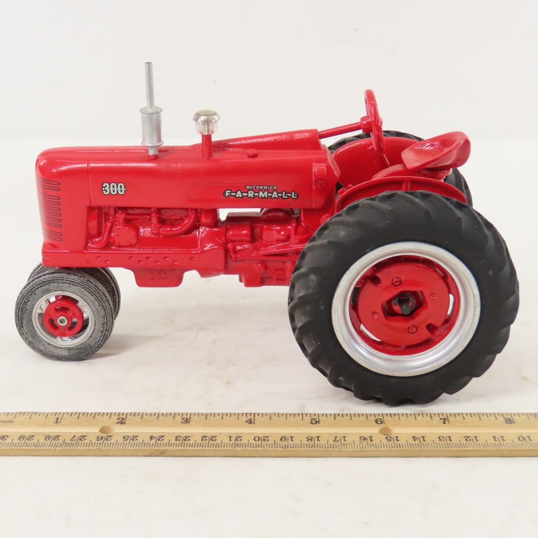 Pete Freiheit McCormick Farmall 300 Tractor - 2
