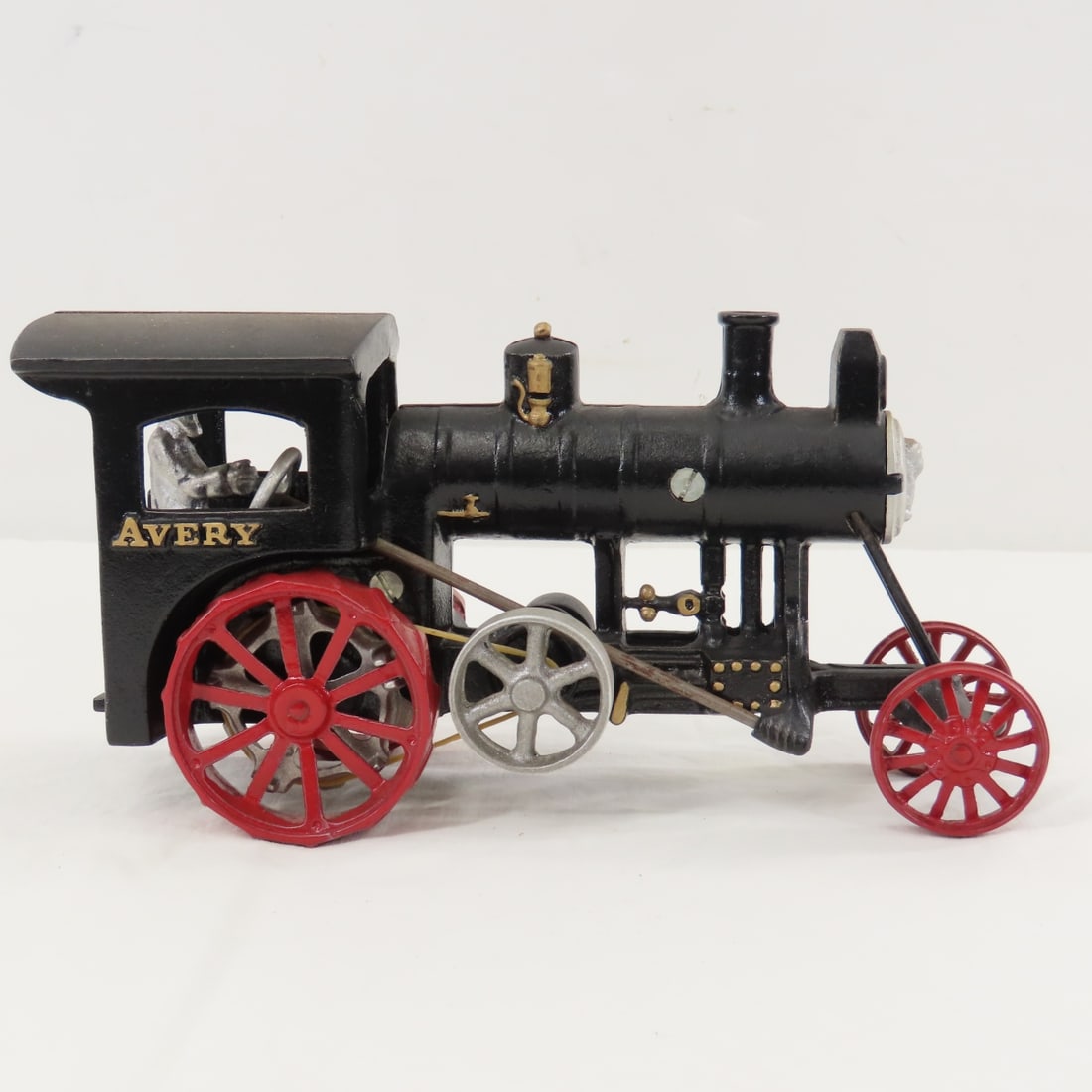 Irvin's Model Shop Avery Steam Engine - 6