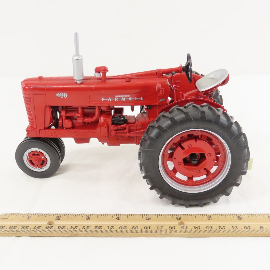 ERTL Special Edition Farmall MT-A & 400 Tractors - 2