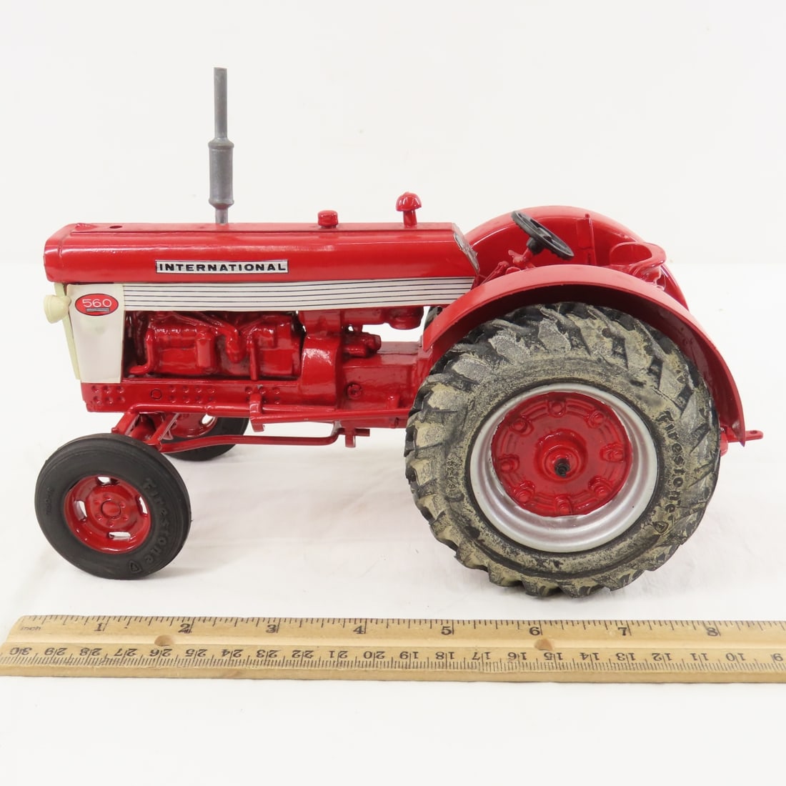 1989 Indiana Show International Model 560 Tractor - 2