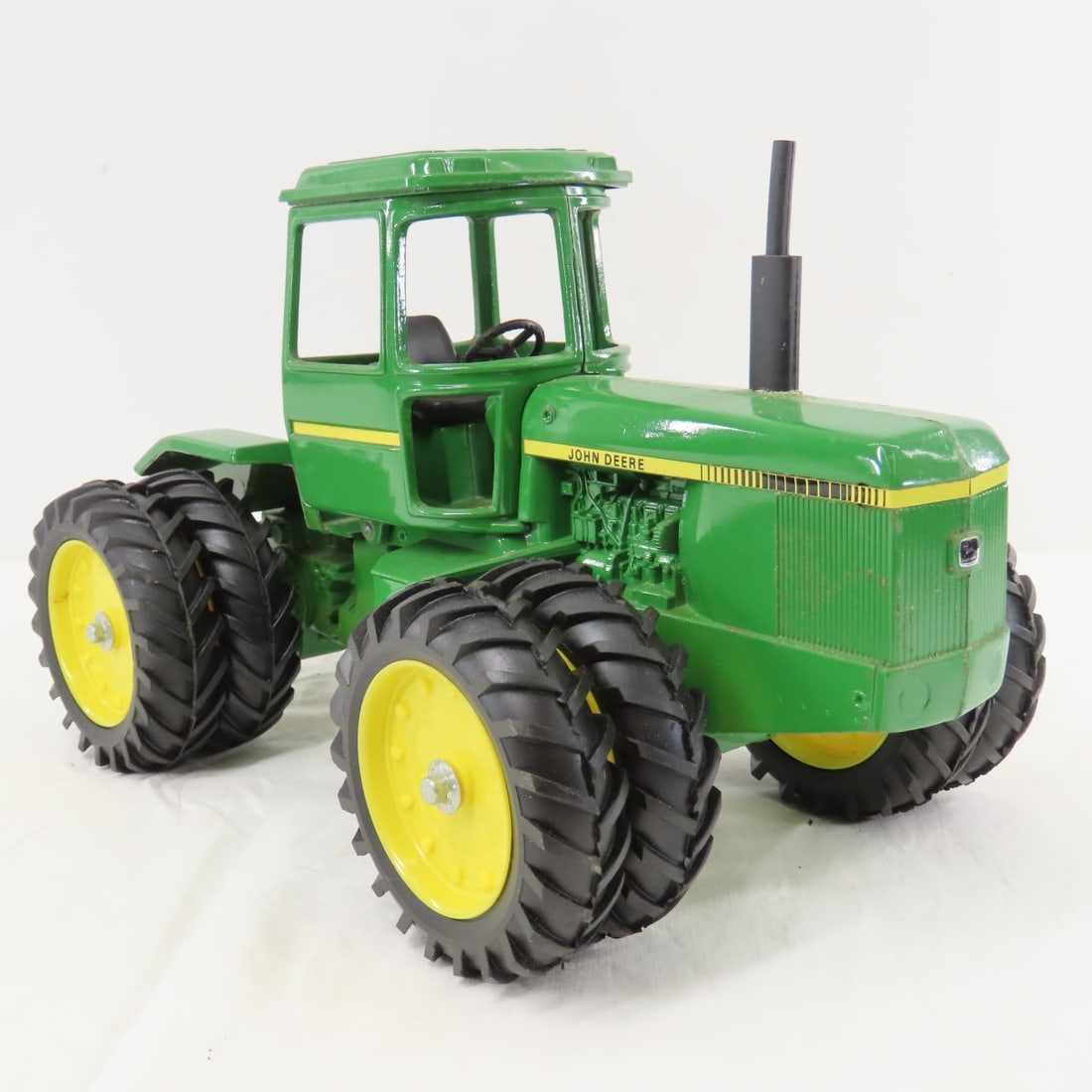 Vintage ERTL John Deere 8640 Tractor 1/16 - 7