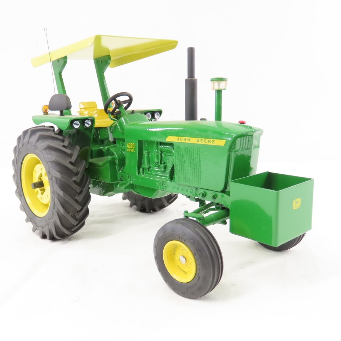 ERTL John Deere 4320 Diesel tractor with cab - 7