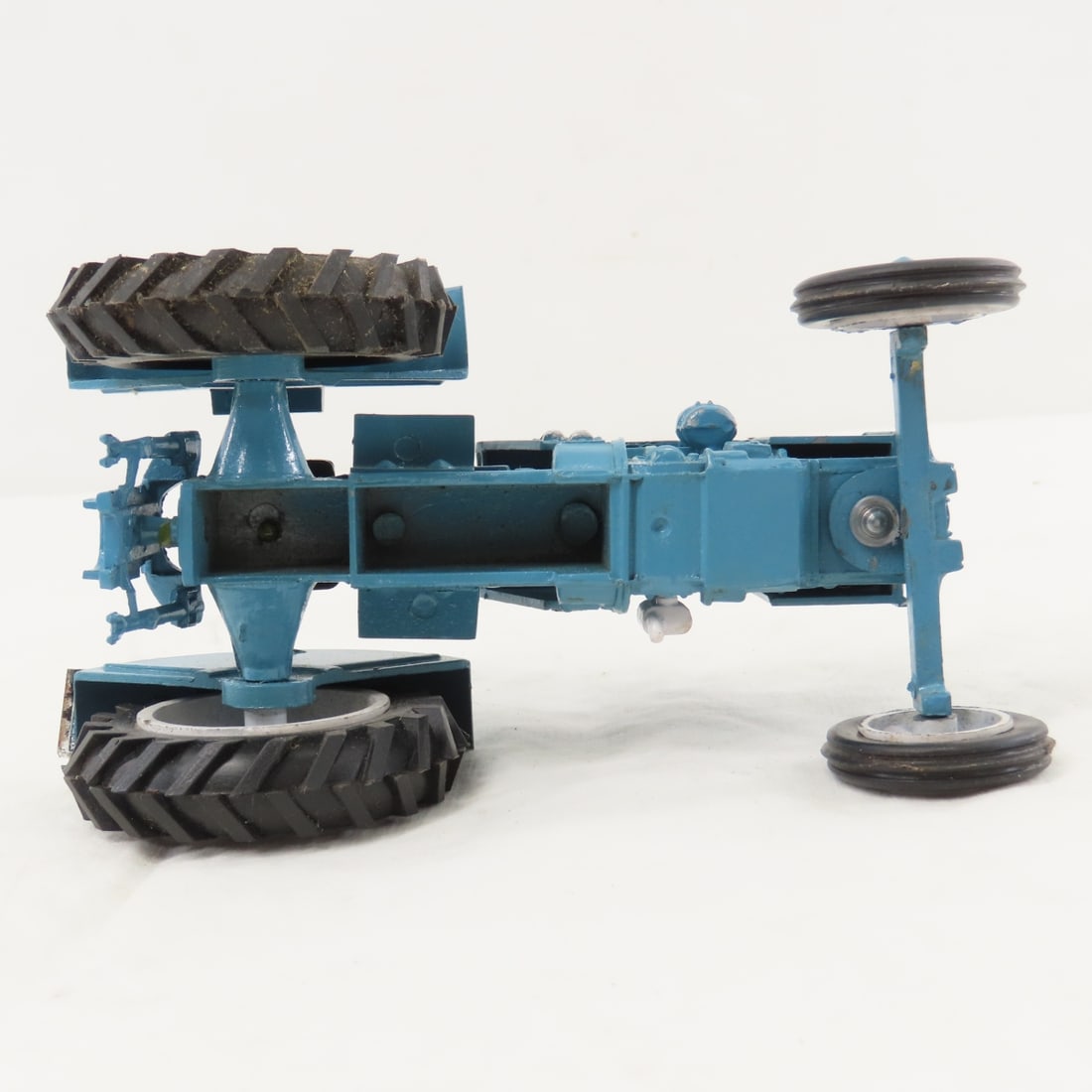 1960s Eicher Goodearth 1/43 Scale Tractor - 10