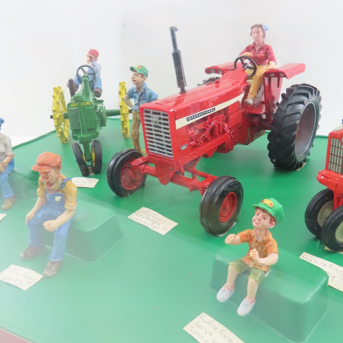ERTL Foxfire Farms Store Display with tractors - 7