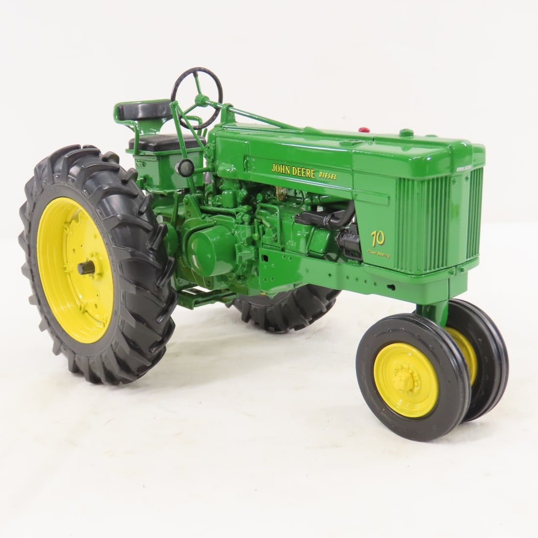 ERTL Precision Model 70 Diesel Tractor 1/16 - 7
