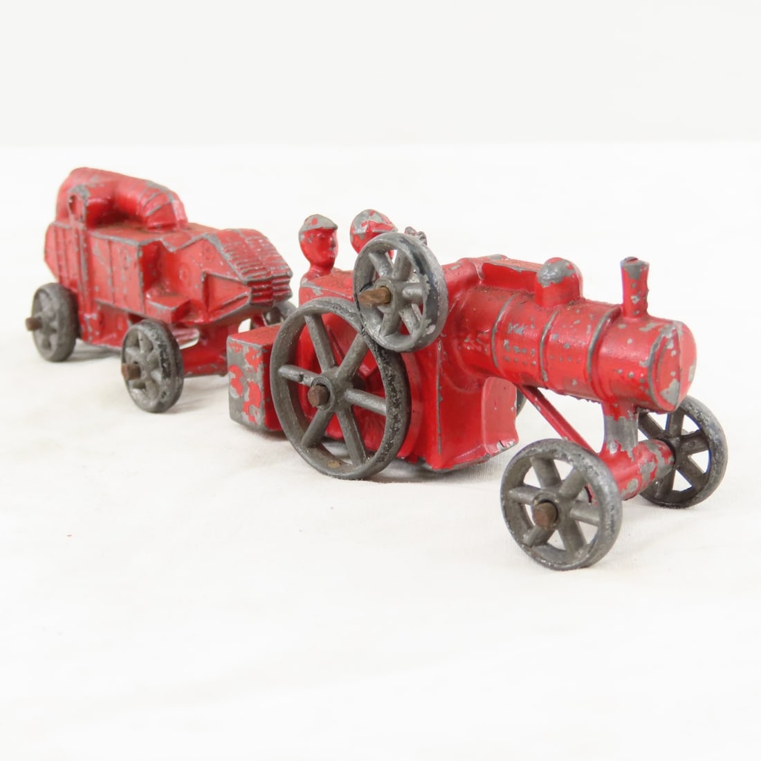 Cast Iron CASE 25 Tractor & 27 Thresher - 7