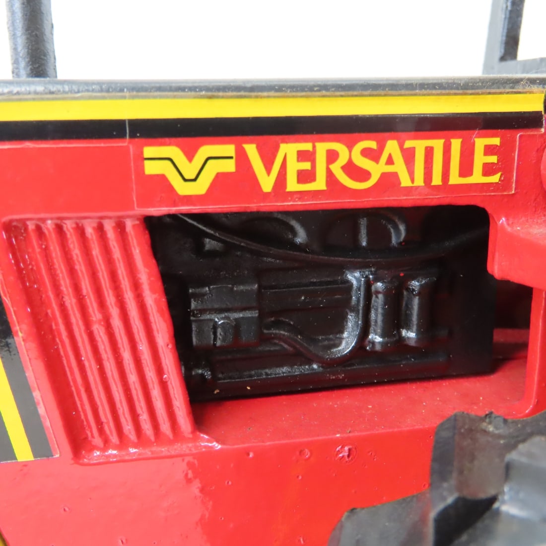 Scale Models Versatile 895 4WD Duals Tractor w/Cab - 13