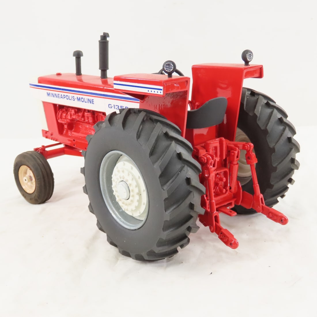 Gilbert Berg Custom M-M G1350 WF Tractor - 3