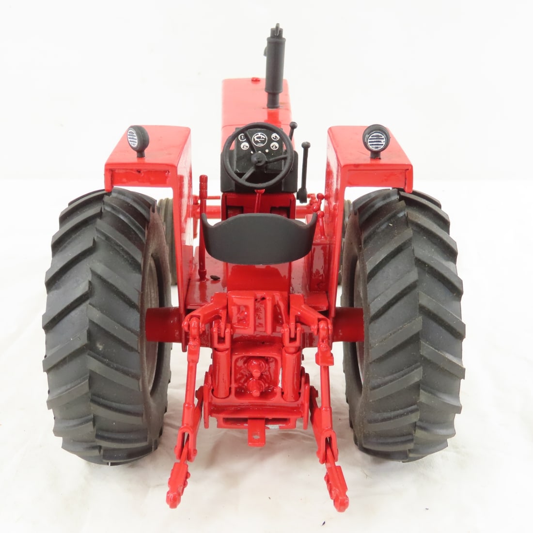 Gilbert Berg Custom M-M G1350 WF Tractor - 4