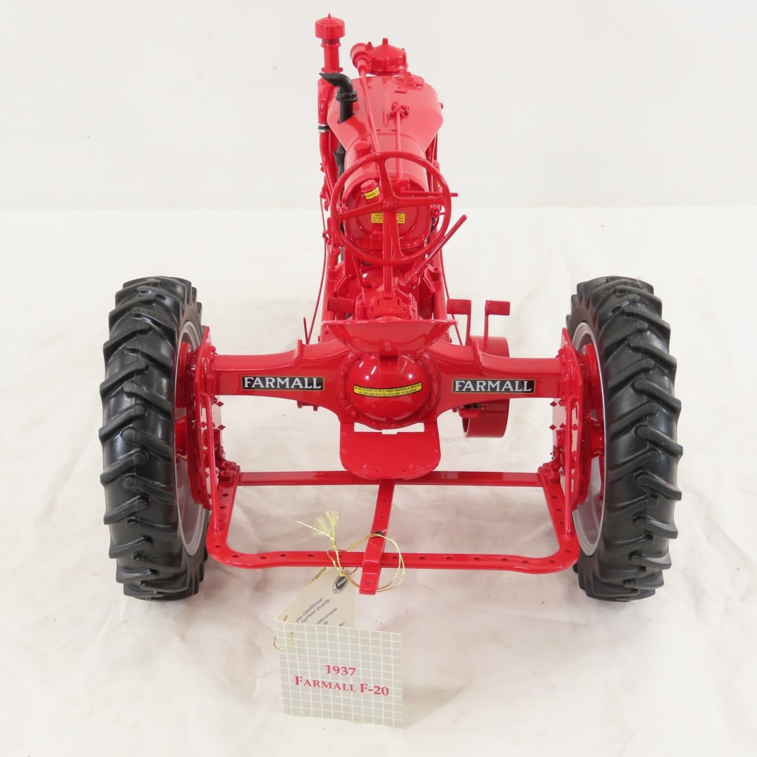 Franklin Mint McCormick-Deering Farmall F20 - 4