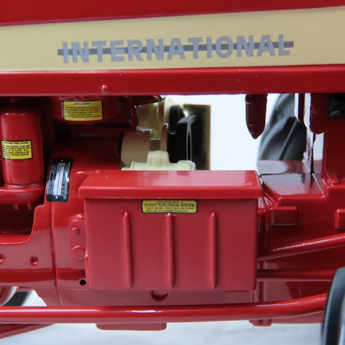 SpecCast IH International W450 Diesel WF Tractor - 17