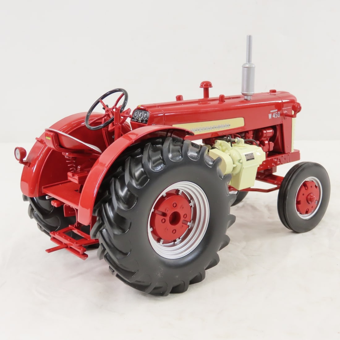 SpecCast IH International W450 Diesel WF Tractor - 5