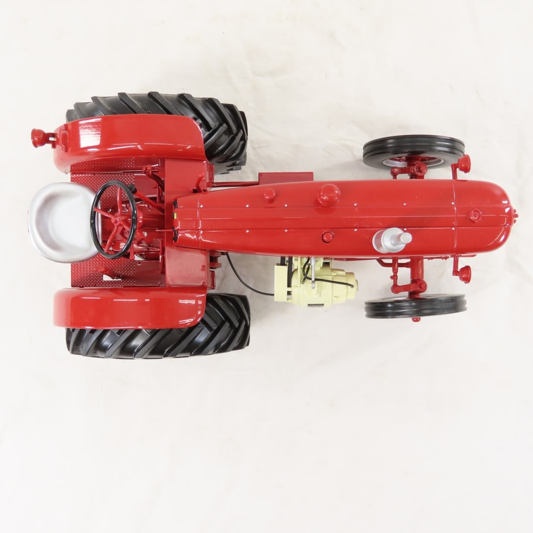 SpecCast IH International W450 Diesel WF Tractor - 9