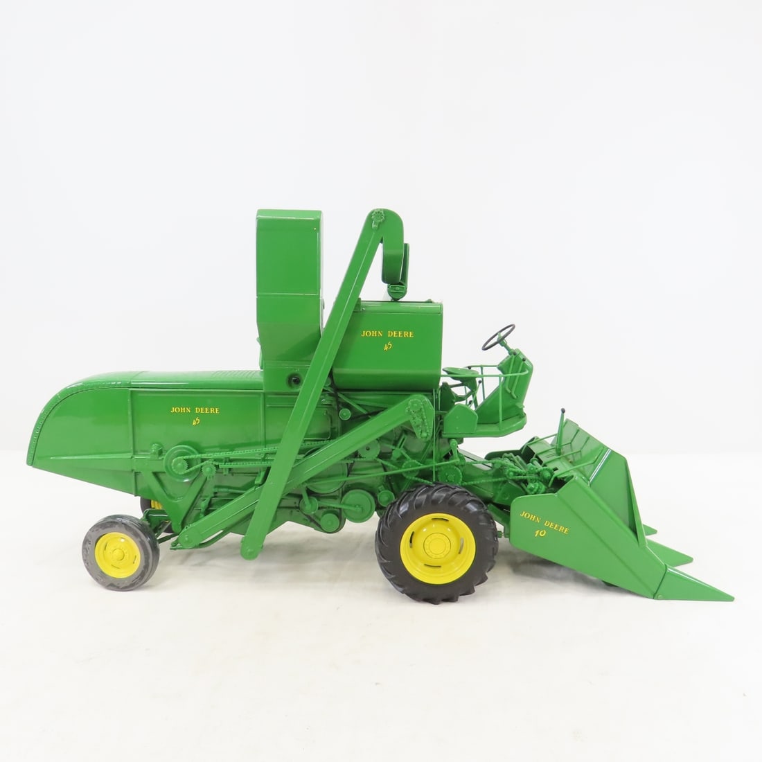 ERTL Prestige Collection John Deere 45 Combine - 7