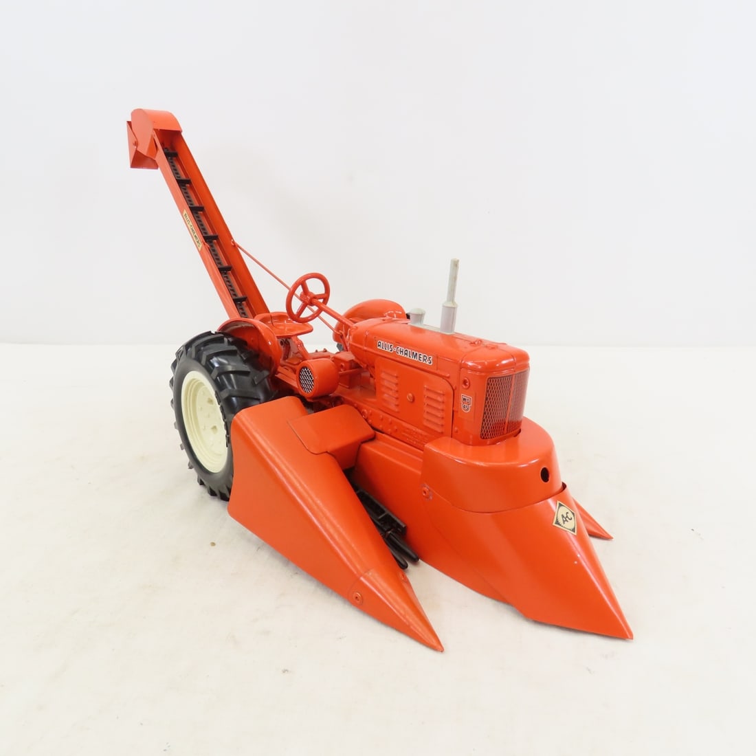 Weber's Gem Acres Picker on ERTL A-C WD-45 Tractor - 7