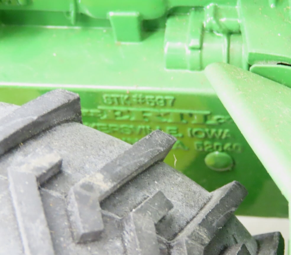 Customized ERTL JD 8650 4WD & 2800 8-Bottom Plow - 11