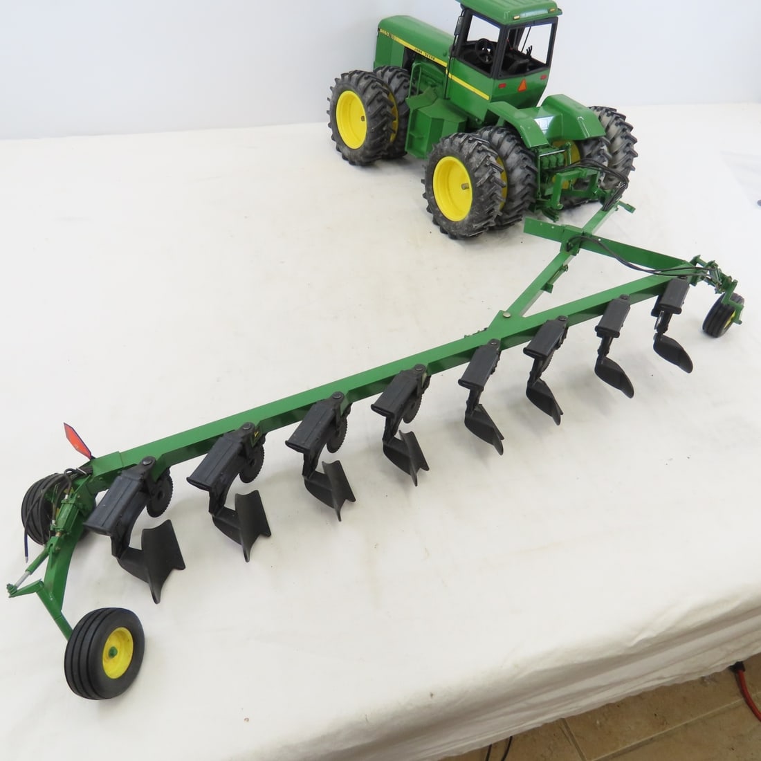 Customized ERTL JD 8650 4WD & 2800 8-Bottom Plow - 13