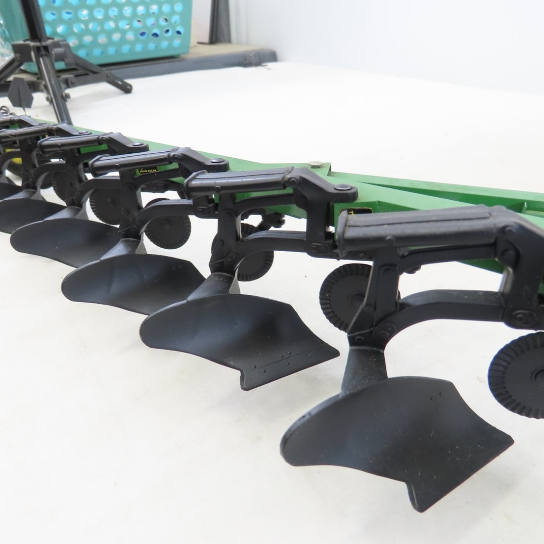 Customized ERTL JD 8650 4WD & 2800 8-Bottom Plow - 14