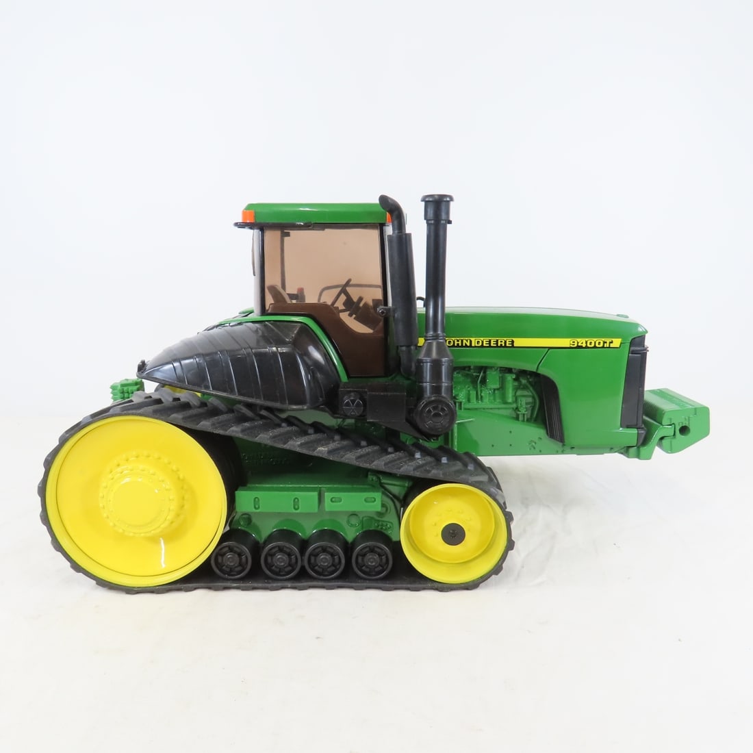 2000 ERTL Collectors Edition 9400T Track Tractor - 6