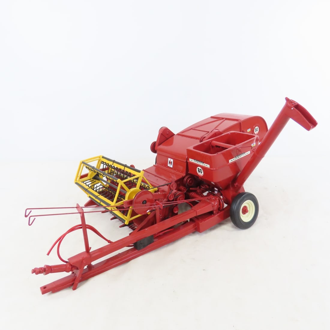 SpecCast IH No 80 Pull-Type Combine with Box - 2